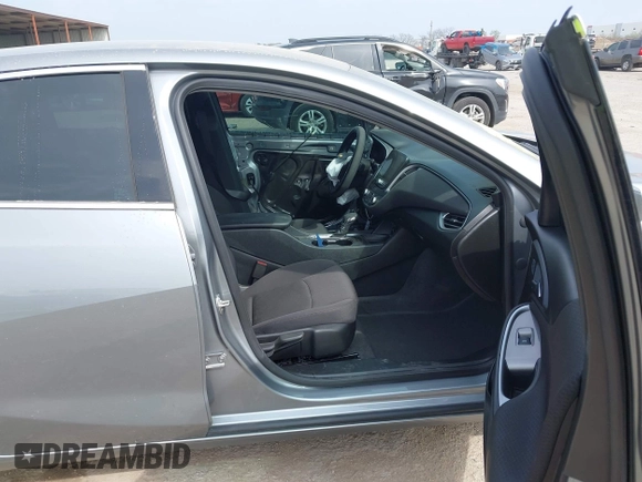 2025 Chevrolet Malibu LT with VIN 1G1ZD5ST9SF103264, listed as a IAAI auction lot 41919960 with 10,159 mi miles and . Bid and sale history available at DreamBid. Image 5.