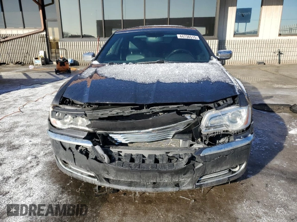 2014 Chrysler 300 with VIN 2C3CCAET3EH181258, listed as a Copart auction lot 44736515 with 122,606 mi miles and Salvage Title. Bid and sale history available at carsss.com. Image 5.