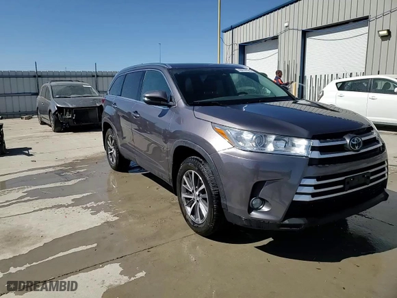 2019 Toyota Highlander SE with VIN 5TDJZRFH6KS925510, listed as a Copart auction lot 48819195 with 96,677 mi miles and Salvage Title. Bid and sale history available at carsss.com. Image 14.