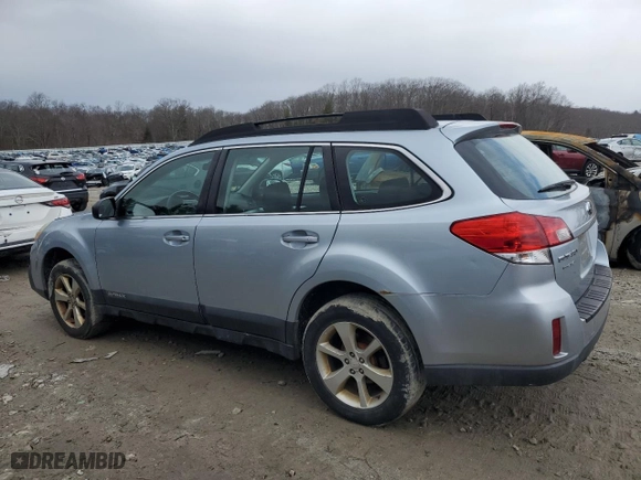 2014 Subaru Outback 2.5i with VIN 4S4BRBAC9E3215431, listed as a Copart auction lot 46866875 with 121,292 mi miles and Clean Title. Bid and sale history available at carsss.com. Image 2.