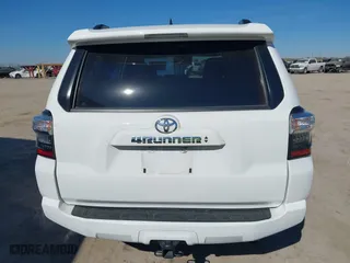 2022 Toyota 4Runner SR5 with VIN JTEEU5JR9N5261301, listed as a IAAI auction lot 41390561 with 36,627 mi miles. Bid and sale history available at carsss.com. Image 17.