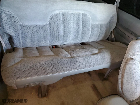 1996 Chevrolet Tahoe with VIN 3GNEK18R0TG147175, listed as a Copart auction lot 78721984 with 210,867 mi miles and Salvage Title. Bid and sale history available at carsss.com. Image 10.