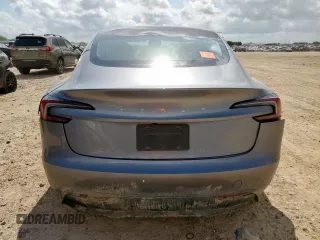 2025 Tesla Model 3 Long Range z VIN 5YJ3E1EA0SF878134, wystawiony jako Copart lot #59854975 z przebiegiem Nie podano mil oraz Szkoda całkowita • Salvage title. Historia ofert i sprzedaży dostępna na DreamBid. Obrazek 6.