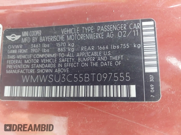 2011 MINI Hardtop with VIN WMWSU3C55BT097555, listed as a IAAI auction lot 42043733 with 185,071 mi miles and . Bid and sale history available at DreamBid. Image 9.
