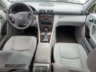 2002 Mercedes-Benz C 230/260/280/320 with VIN WDBRF64J12F268260, listed as a Copart auction lot 83299754 with 159,243 mi miles and Salvage Title. Bid and sale history available at DreamBid. Image 8.
