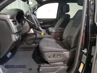 2022 Chevrolet Tahoe LS z VIN 1GNSKMKD8NR330151, wystawiony jako Copart lot #57070205 z przebiegiem 61 531 mil mil oraz Szkoda całkowita • Salvage title. Historia ofert i sprzedaży dostępna na DreamBid. Obrazek 7.