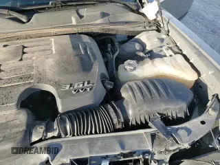 2019 Dodge Challenger SXT z VIN 2C3CDZAG8KH623239, wystawiony jako Copart lot #63112575 z przebiegiem 56 285 mil mil oraz Szkoda całkowita • Salvage title. Historia ofert i sprzedaży dostępna na DreamBid. Obrazek 16.