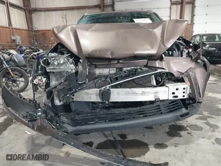 2019 Toyota Highlander SE with VIN 5TDJZRFH5KS973127, listed as a IAAI auction lot 41566877 with 63,557 mi miles. Bid and sale history available at carsss.com. Image 6.