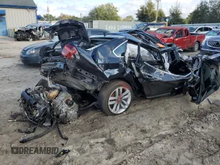 2017 Volkswagen Passat SE z VIN 1VWGT7A31HC029876, wystawiony jako Copart lot #81572514 z przebiegiem Nie podano mil oraz Nie do naprawy • Non repairable. Historia ofert i sprzedaży dostępna na DreamBid. Obrazek 3.
