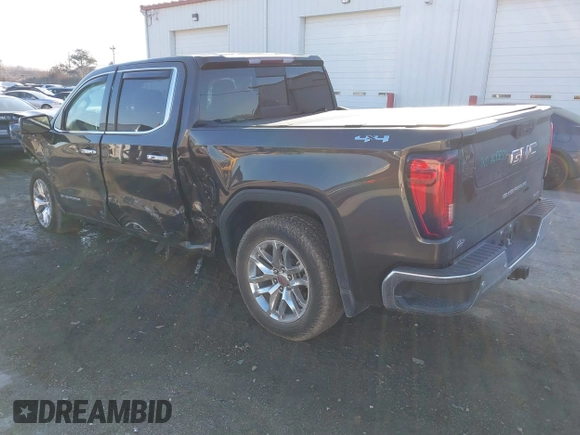2021 GMC Sierra 1500 SLT z VIN 3GTU9DED9MG176881, wystawiony jako IAAI lot #41140356 z przebiegiem 21 553 mil mil oraz . Historia ofert i sprzedaży dostępna na DreamBid. Obrazek 3.