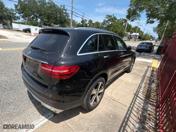 2019 Mercedes-Benz GLC with VIN WDC0G4JBXKV139183, listed as a Copart auction lot 54630905 with 55,145 mi miles and Salvage Title. Bid and sale history available at carsss.com. Image 4.