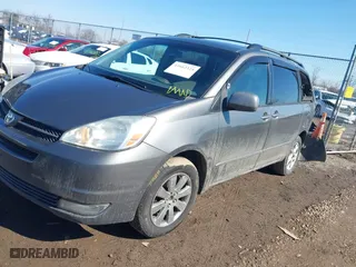 2005 Toyota Sienna XLE with VIN 5TDBA22CX5S036484, listed as a IAAI auction lot 41662324 with 207,848 mi miles. Bid and sale history available at carsss.com. Image 17.