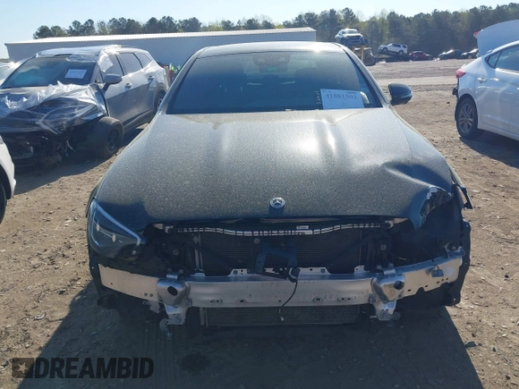 2022 Mercedes-Benz E 350 with VIN W1KZF8DB1NB085013, listed as a IAAI auction lot 41881502 with 83,238 mi miles and . Bid and sale history available at DreamBid. Image 12.