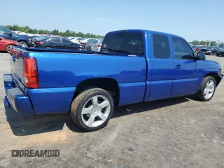 2003 Chevrolet Silverado SS z VIN 2GCEK19N131388031, wystawiony jako Copart lot #62724294 z przebiegiem 191 023 mil mil oraz Szkoda całkowita • Salvage title. Historia ofert i sprzedaży dostępna na DreamBid. Obrazek 3.