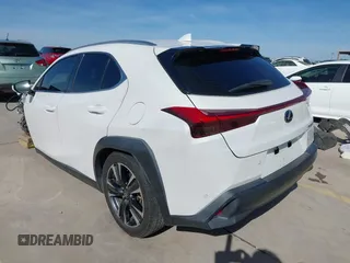 2021 Lexus UX with VIN JTHX3JBH5M2034944, listed as a IAAI auction lot 41068335 with 53,522 mi miles. Bid and sale history available at carsss.com. Image 3.