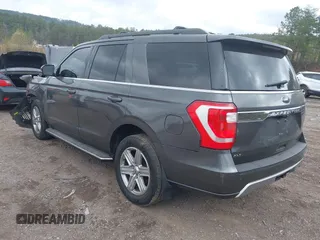 2018 Ford Expedition XLT z VIN 1FMJU1JTXJEA48029, wystawiony jako IAAI lot #41786096 z przebiegiem Nie podano mil oraz . Historia ofert i sprzedaży dostępna na DreamBid. Obrazek 3.