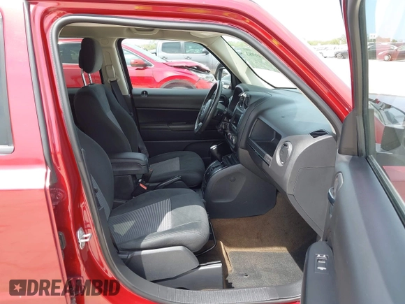 2016 Jeep Patriot Latitude with VIN 1C4NJPFB0GD527172, listed as a IAAI auction lot 42440983 with 66,836 mi miles and . Bid and sale history available at DreamBid. Image 5.