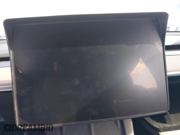 2022 Tesla Model Y Long Range with VIN 7SAYGDEE0NF340822, listed as a IAAI auction lot 41881224 with Not Provided miles and . Bid and sale history available at DreamBid. Image 16.
