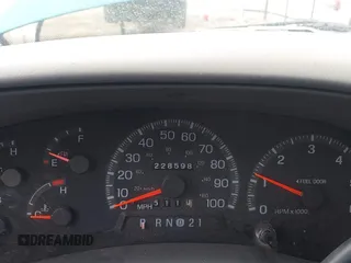1997 Ford F-150 XL с VIN 1FTDX18W6VKD30779, выставлен на аукционе IAAI как лот 42581834 с пробегом 228 598 миль миль и . История ставок и продаж доступна на DreamBid. Изображение 7.