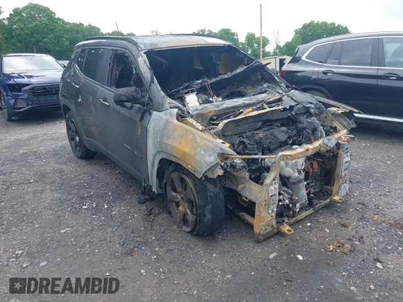 2018 Jeep Compass Altitude with VIN 3C4NJDBB3JT145918, listed as a IAAI auction lot 42206717 with Not Provided miles and . Bid and sale history available at carsss.com. Image 1.