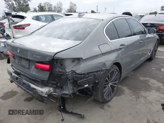 2021 BMW 5 Series 530i with VIN WBA53BH08MWX16268, listed as a IAAI auction lot 42065485 with 42,659 mi miles and . Bid and sale history available at DreamBid. Image 4.