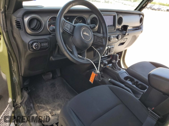 2021 Jeep Gladiator Willys with VIN 1C6HJTAG7ML582820, listed as a Copart auction lot 52418205 with 33,524 mi miles and Salvage Title. Bid and sale history available at carsss.com. Image 8.