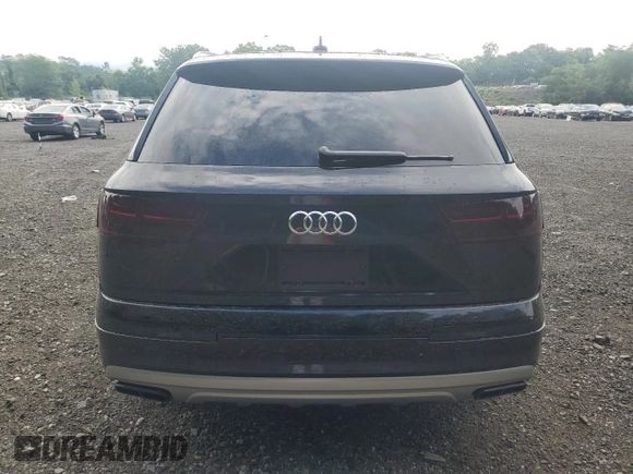 2017 Audi Q7 Premium Plus z VIN WA1LAAF78HD017115, wystawiony jako Copart lot #64700185 z przebiegiem 87 056 mil mil oraz Szkoda całkowita • Salvage title. Historia ofert i sprzedaży dostępna na DreamBid. Obrazek 6.