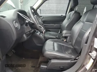 2016 Jeep Patriot Latitude with VIN 1C4NJRFB2GD532286, listed as a Copart auction lot 62236825 with 127,413 mi miles and Clean title. Bid and sale history available at DreamBid. Image 7.