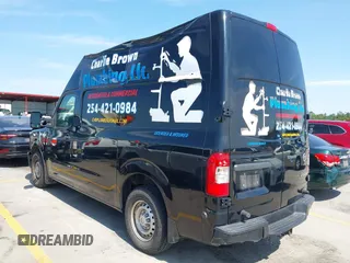 2019 Nissan NV Cargo SV z VIN 1N6AF0LY0KN800465, wystawiony jako IAAI lot #42296328 z przebiegiem 119 472 mil mil oraz . Historia ofert i sprzedaży dostępna na DreamBid. Obrazek 3.