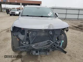 2017 Jeep Grand Cherokee Limited with VIN 1C4RJFBG4HC946954, listed as a Copart auction lot 51900575 with 179,027 mi miles and Salvage Title. Bid and sale history available at carsss.com. Image 5.