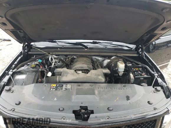 2015 Chevrolet Suburban LT with VIN 1GNSCJKC4FR295886, listed as a Copart auction lot 50192425 with 0 mi miles and Salvage Title. Bid and sale history available at carsss.com. Image 13.