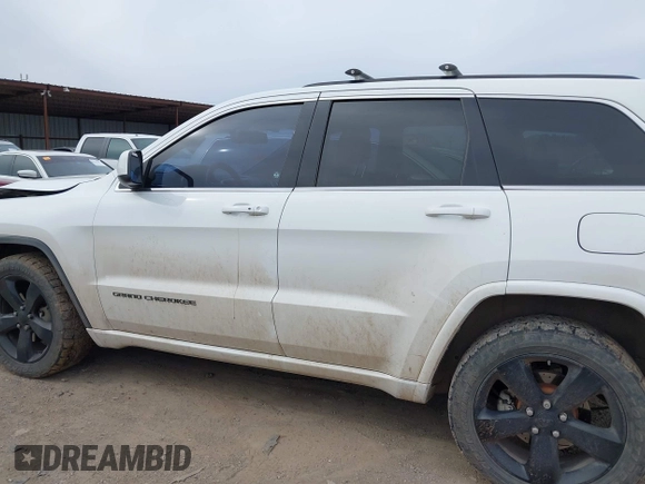 2015 Jeep Grand Cherokee Laredo with VIN 1C4RJFAG4FC631179, listed as a IAAI auction lot 41744865 with 184,872 mi miles. Bid and sale history available at carsss.com. Image 15.