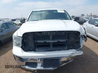 2016 Ram 1500 Big Horn z VIN 1C6RR6GT4GS231408, wystawiony jako IAAI lot #42152965 z przebiegiem 89 773 mil mil oraz . Historia ofert i sprzedaży dostępna na DreamBid. Obrazek 12.