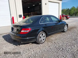 2008 Mercedes-Benz C 300 Sport z VIN WDDGF54X38F138356, wystawiony jako IAAI lot #41991750 z przebiegiem 128 673 mil mil oraz . Historia ofert i sprzedaży dostępna na DreamBid. Obrazek 4.