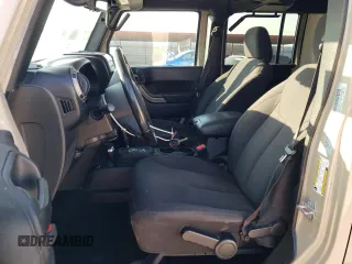 2018 Jeep Wrangler JK Unlimited Sport S with VIN 1C4BJWDG9JL882334, listed as a Copart auction lot 71378874 with 152,138 mi miles and Clean Title. Bid and sale history available at carsss.com. Image 7.