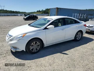 2013 Hyundai Sonata GLS z VIN 5NPEB4AC3DH643306, wystawiony jako Copart lot #53694045 z przebiegiem 88 155 mil mil oraz Szkody całkowita. Historia ofert i sprzedaży dostępna na DreamBid. Obrazek 1.