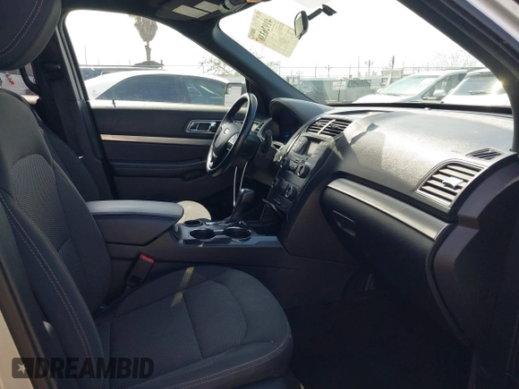 2018 Ford Explorer XLT z VIN 1FM5K7D87JGB56677, wystawiony jako IAAI lot #41926338 z przebiegiem 101 332 mil mil oraz . Historia ofert i sprzedaży dostępna na DreamBid. Obrazek 5.