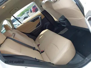 2019 Toyota RAV4 LE with VIN JTMF1RFV0KD045059, listed as a IAAI auction lot 42402598 with Not provided miles and . Bid and sale history available at DreamBid. Image 8.