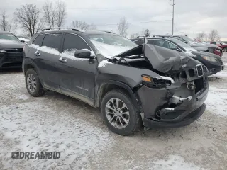 2019 Jeep Cherokee Latitude Plus with VIN 1C4PJMLX9KD347043, listed as a Copart auction lot 84671434 with 69,075 mi miles and Salvage Title. Bid and sale history available at carsss.com. Image 4.