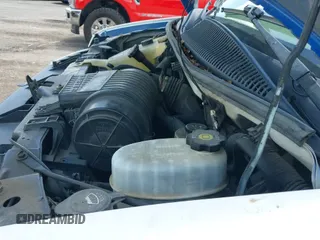 2011 Chevrolet Express Passenger 1LT z VIN 1GAZG1FG1B1134583, wystawiony jako IAAI lot #42298615 z przebiegiem 348 107 mil mil oraz . Historia ofert i sprzedaży dostępna na DreamBid. Obrazek 19.