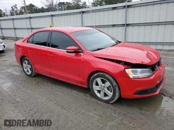 2013 Volkswagen Jetta TDI w/Premium/Nav with VIN 3VWLL7AJ0DM390070, listed as a Copart auction lot 45739205 with 94,077 mi miles and Salvage title. Bid and sale history available at DreamBid. Image 4.