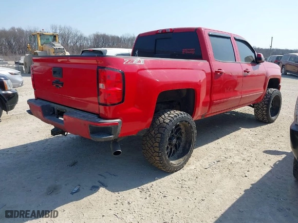 2016 Chevrolet Silverado 1500 LT with VIN 3GCUKREC0GG132961, listed as a IAAI auction lot 41764882 with 109,310 mi miles. Bid and sale history available at carsss.com. Image 4.