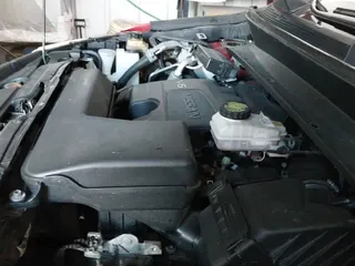 2017 Nissan Pathfinder SL z VIN 5N1DR2MM6HC607574, wystawiony jako IAAI lot #41707742 z przebiegiem 115 663 mil mil oraz . Historia ofert i sprzedaży dostępna na DreamBid. Obrazek 25.