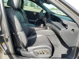 2018 Lexus LS z VIN JTHBYLFF8J5001902, wystawiony jako Copart lot #66069122 z przebiegiem 88 240 mil mil oraz . Historia ofert i sprzedaży dostępna na DreamBid. Obrazek 5.