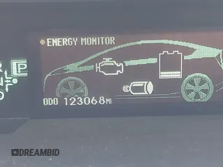 2010 Toyota Prius II z VIN JTDKN3DU8A0226619, wystawiony jako IAAI lot #42303693 z przebiegiem 123 068 mil mil oraz . Historia ofert i sprzedaży dostępna na DreamBid. Obrazek 15.
