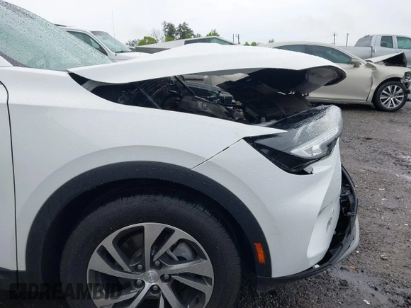 2021 Buick Envision Essence with VIN LRBFZNR45MD105813, listed as a IAAI auction lot 41968357 with 31,855 mi miles and . Bid and sale history available at carsss.com. Image 18.