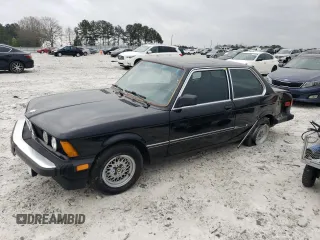 1982 BMW 3 Series z VIN WBAAG3305C8379187, wystawiony jako Copart lot #46306214 z przebiegiem 125 737 mil mil oraz Szkody całkowita. Historia ofert i sprzedaży dostępna na DreamBid. Obrazek 1.