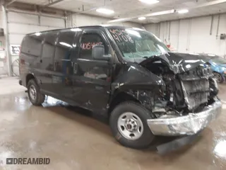 2019 GMC Savana Cargo Van with VIN 1GTW7AFG3K1152819, listed as a IAAI auction lot 40154108 with 137,931 mi miles. Bid and sale history available at carsss.com. Image 1.
