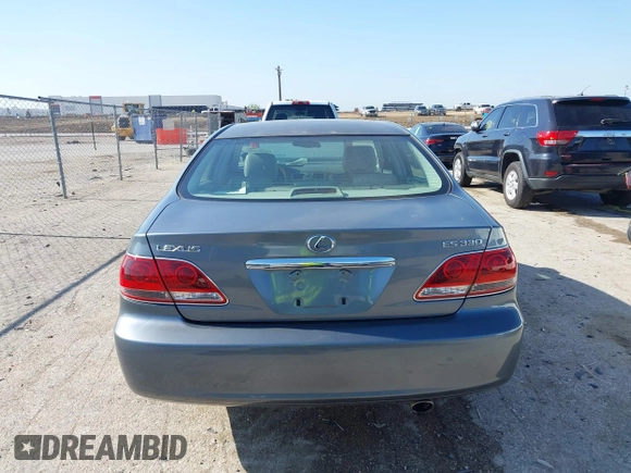 2005 Lexus ES 330 with VIN JTHBA30G155069616, listed as a IAAI auction lot 42093544 with 291,157 mi miles. Bid and sale history available at carsss.com. Image 16.