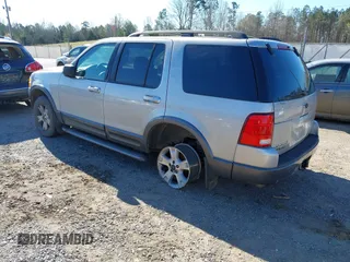 2003 Ford Explorer XLT with VIN 1FMZU73K73ZA61729, listed as a IAAI auction lot 41843868 with 254,553 mi miles. Bid and sale history available at carsss.com. Image 3.